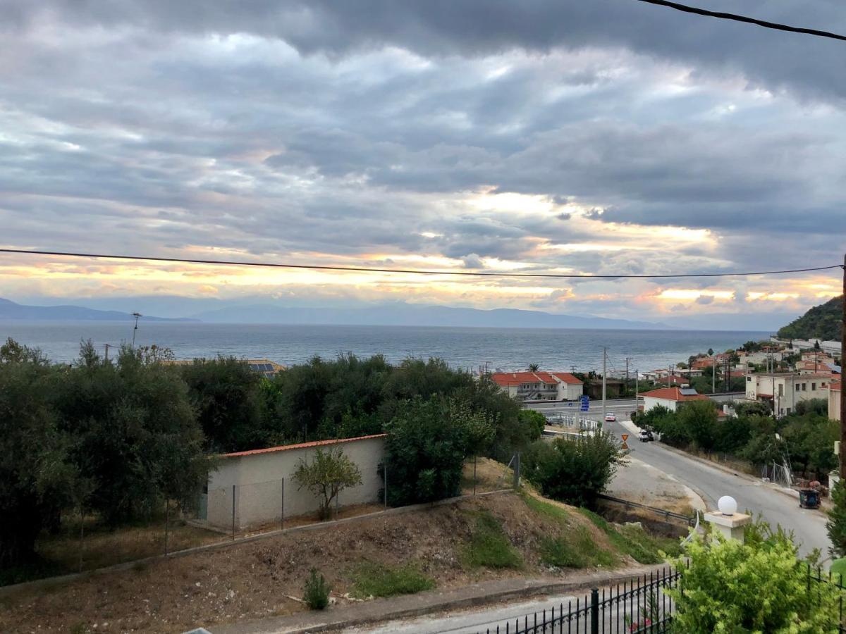 Paralia Platanou Seaview House Экстерьер фото